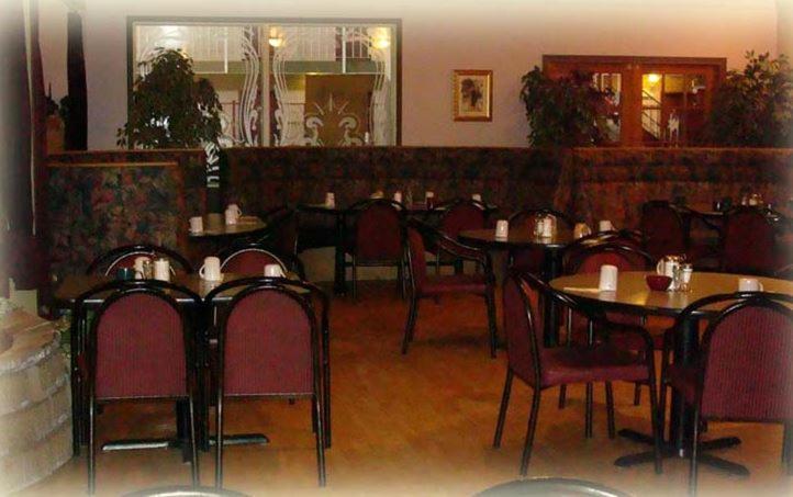 Valley Motor Lodge Minnedosa Exterior photo