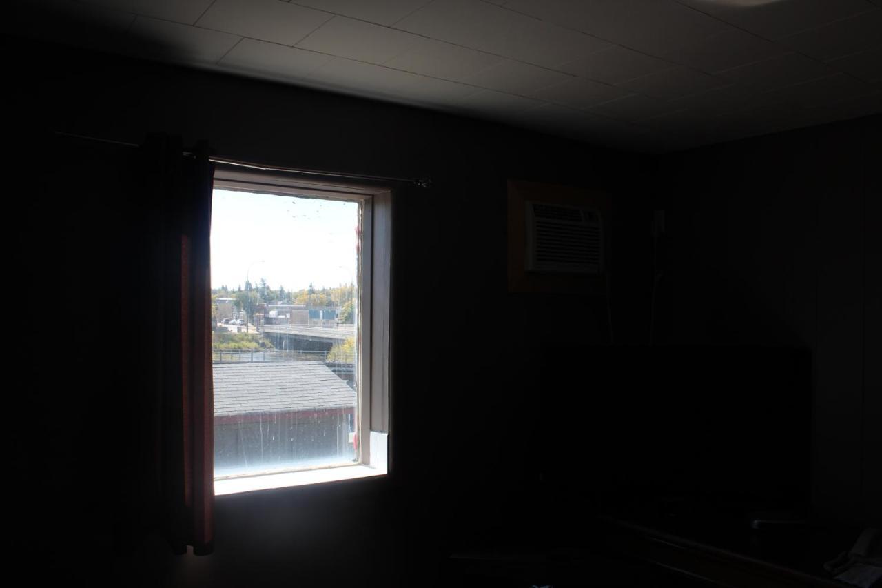 Valley Motor Lodge Minnedosa Exterior photo